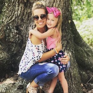 Meet your Posher, Tabitha